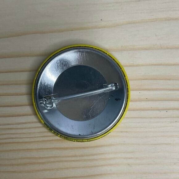 Vintage Union Solidarity Culinary Local 226 Las Vegas Button Pin - Picture 2 of 3